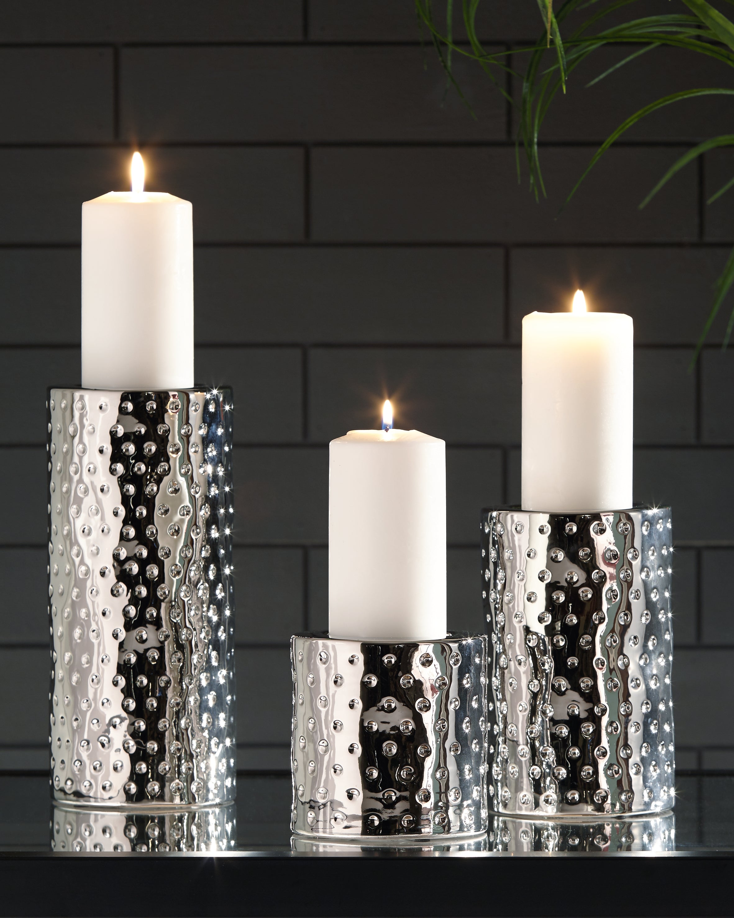Prime Furniture - Ashley Furniture - Marisa Candle Holder - Candle Holder Set (3/CN) / Silver Finish - A2000460