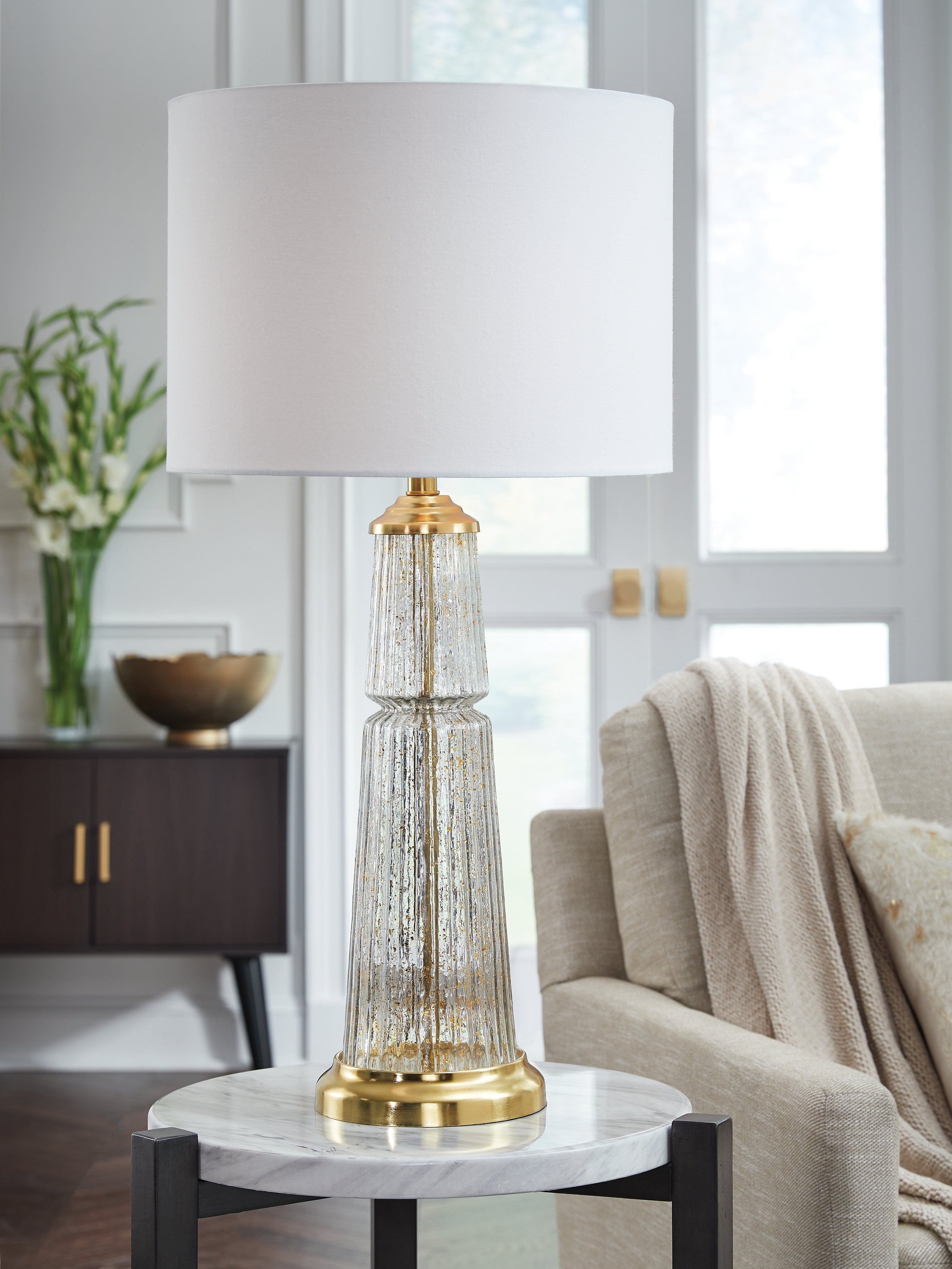 Prime Furniture - Ashley Furniture - Bakersboro Lighting - Glass Table Lamp (1/CN) / Clear/Gold Finish - L430884