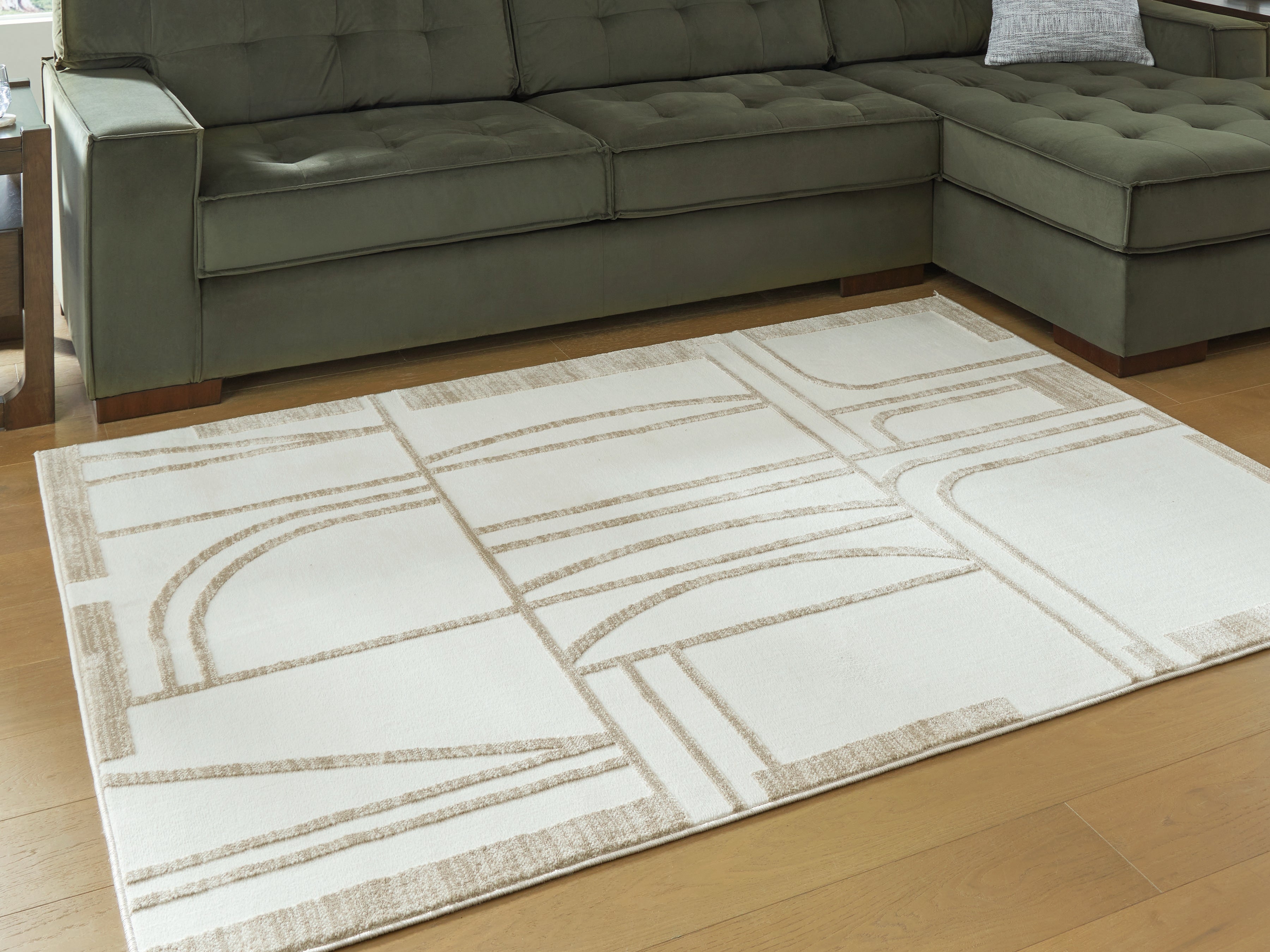 Prime Furniture - Ashley Furniture - Farongrove Rug - 7'10" x 10' Area Rug / Ivory/Beige - R407671