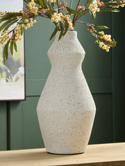 Prime Furniture - Ashley Furniture - Dawthorne Vase - Vase / Cream - A2000851