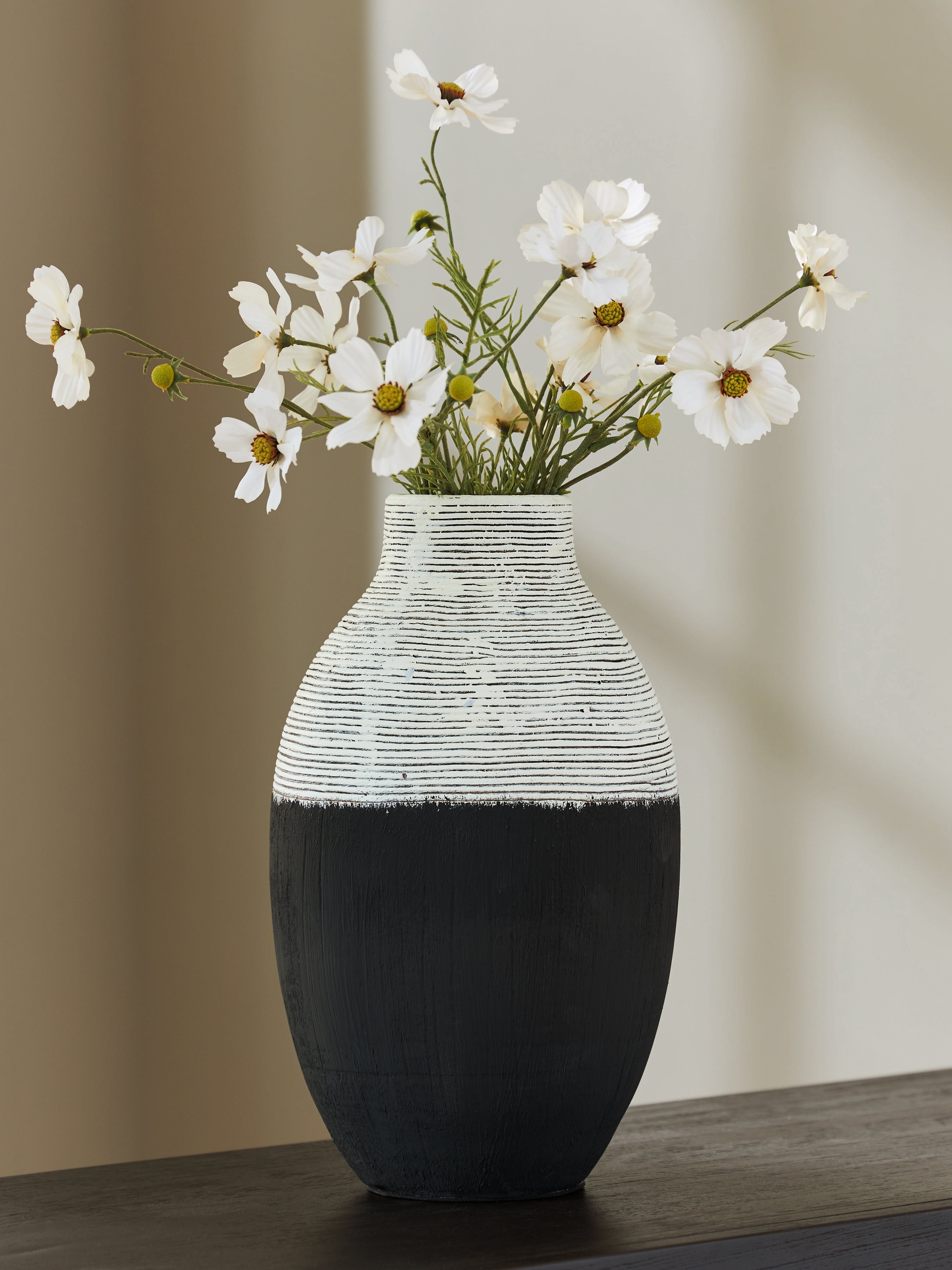 Prime Furniture - Ashley Furniture - Girtha Vase - Vase / Antique White/Black - A2000876