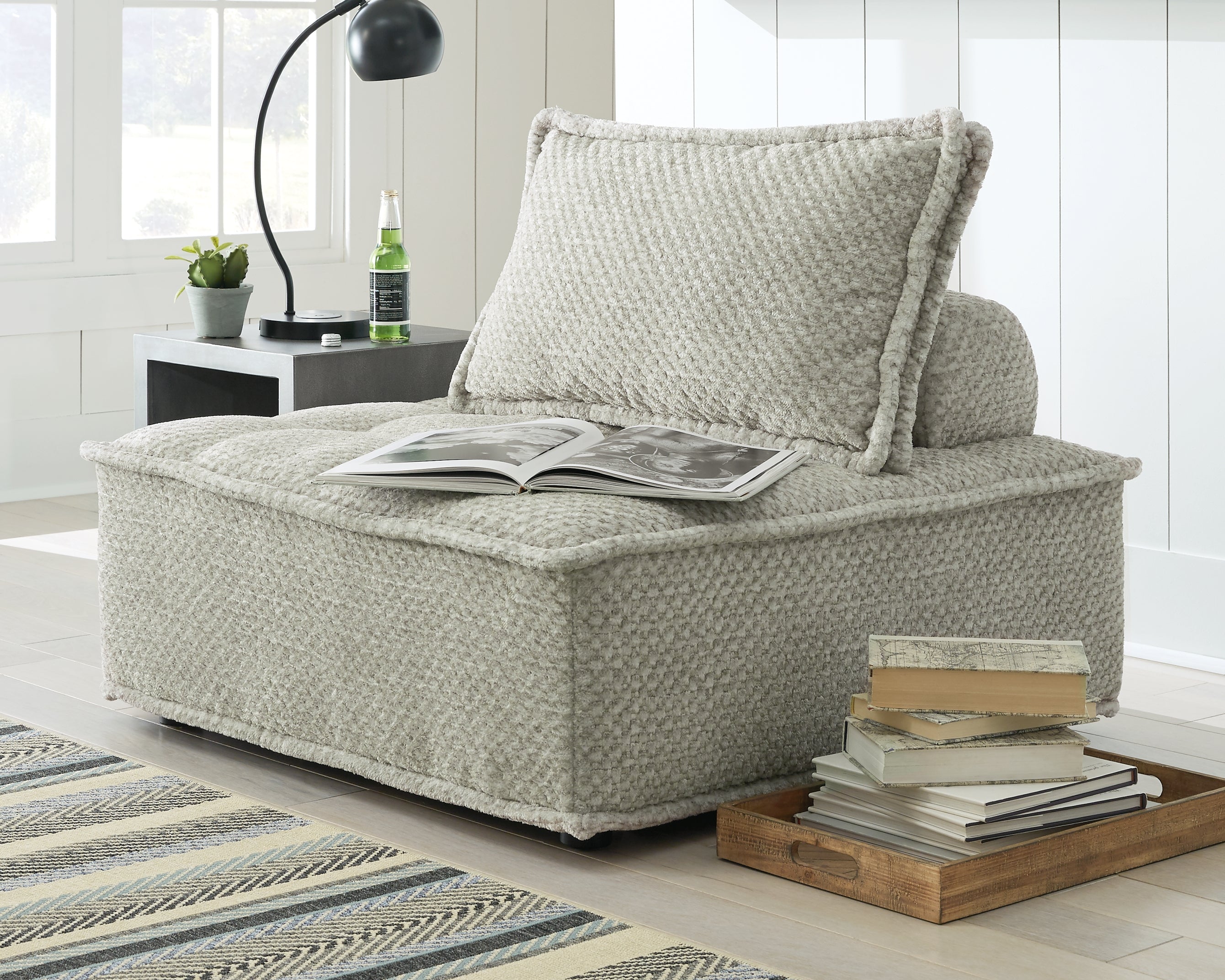 Prime Furniture - Ashley Furniture - Bales Accent Chair - Accent Chair / Navy - A3000662