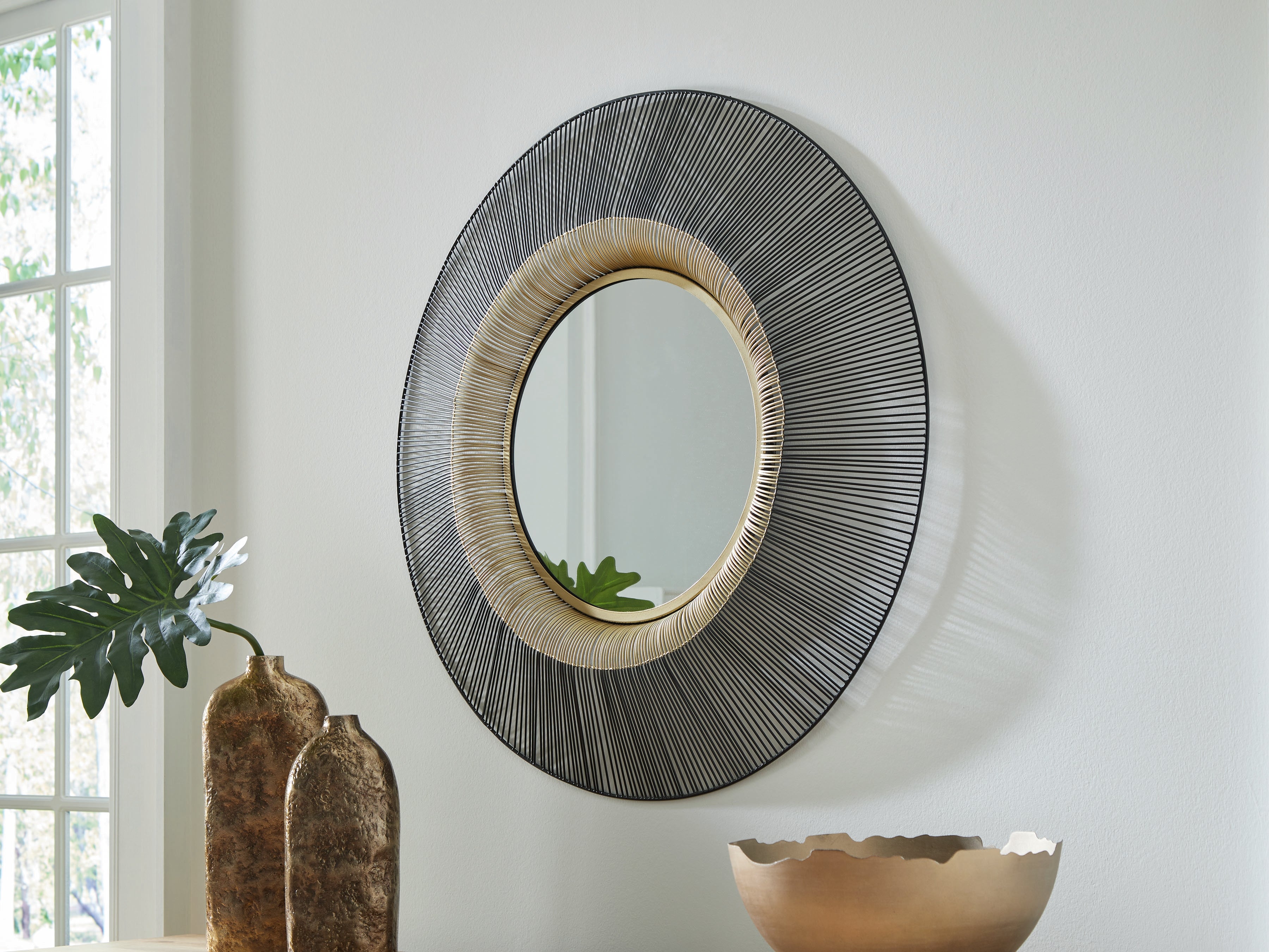 Prime Furniture - Ashley Furniture - Dallmen Mirror - Accent Mirror / Black/Gold Finish - A8010407
