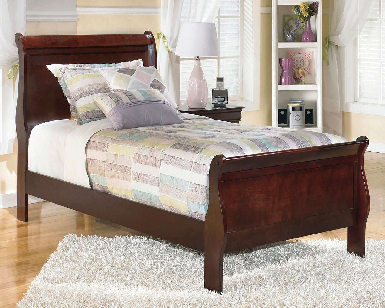 Prime Furniture - Ashley Furniture - Alisdair Bedroom - Twin Sleigh Bed / Reddish Brown - B376B5