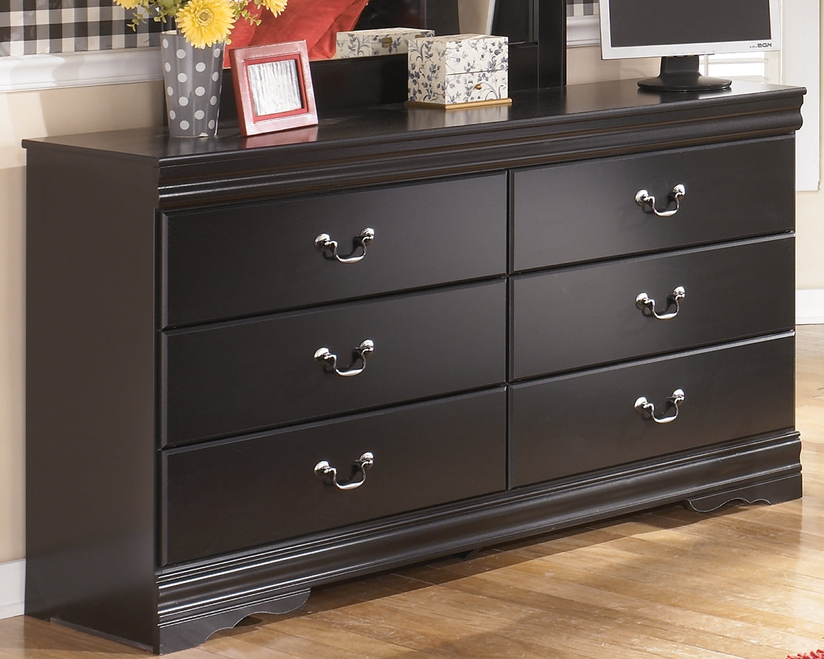 Prime Furniture - Ashley Furniture - Huey Vineyard Bedroom - Six Drawer Dresser / Black - B128-31