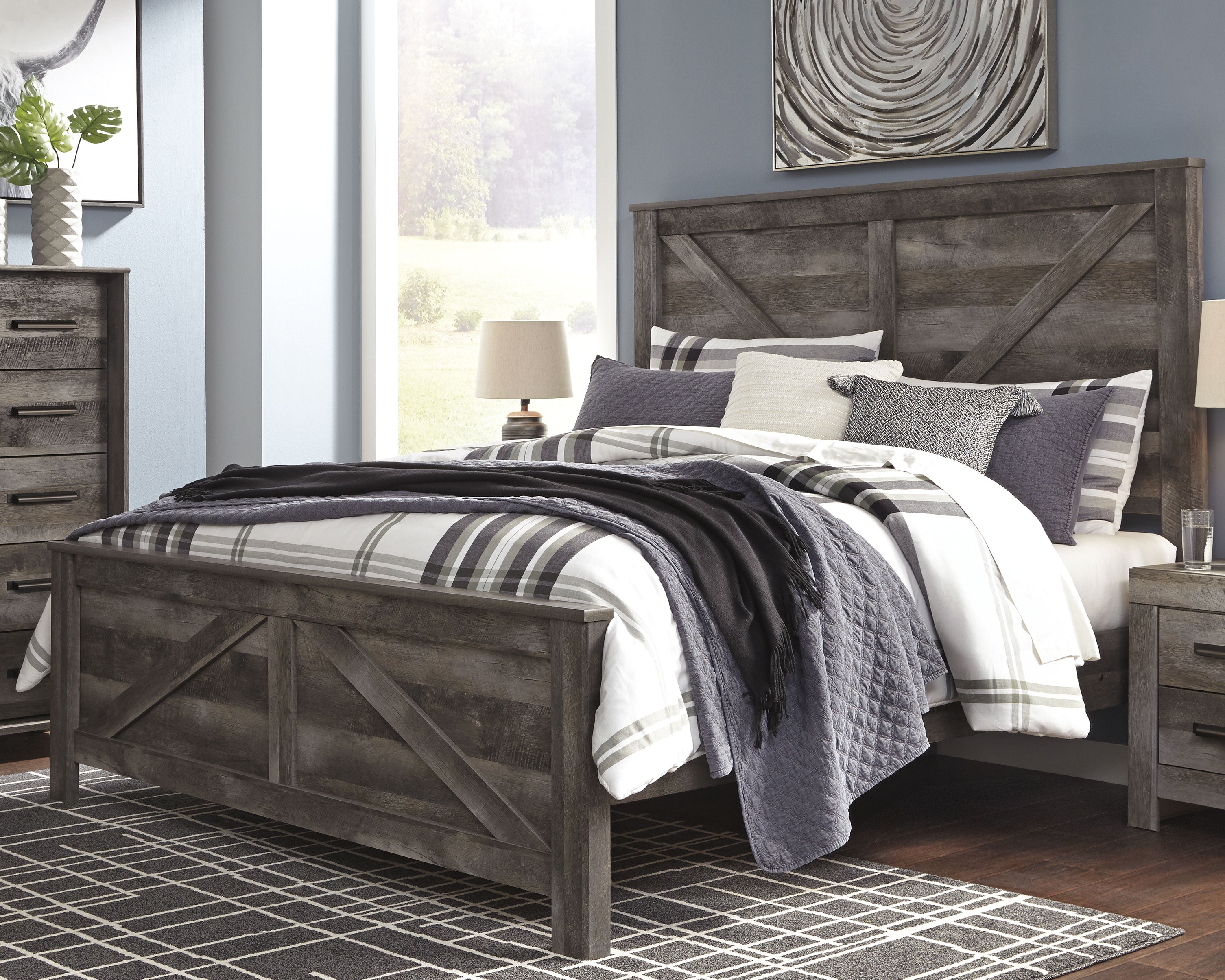 Prime Furniture - Ashley Furniture - Wynnlow Bedroom - King Crossbuck Panel Bed / Gray - B440B11