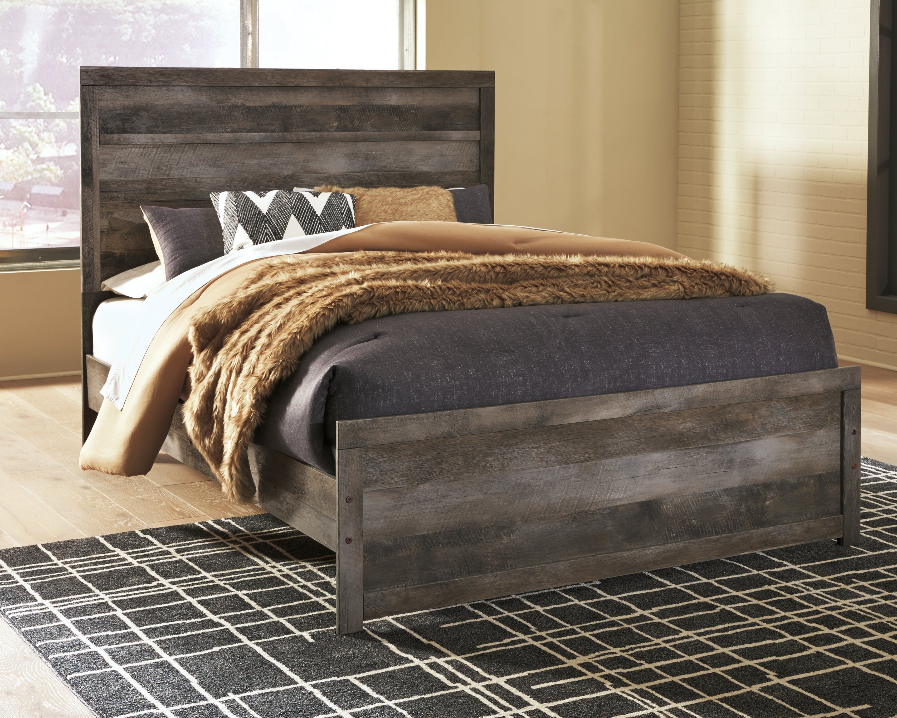Prime Furniture - Ashley Furniture - Wynnlow Bedroom - Queen Panel Bed / Gray - B440B2