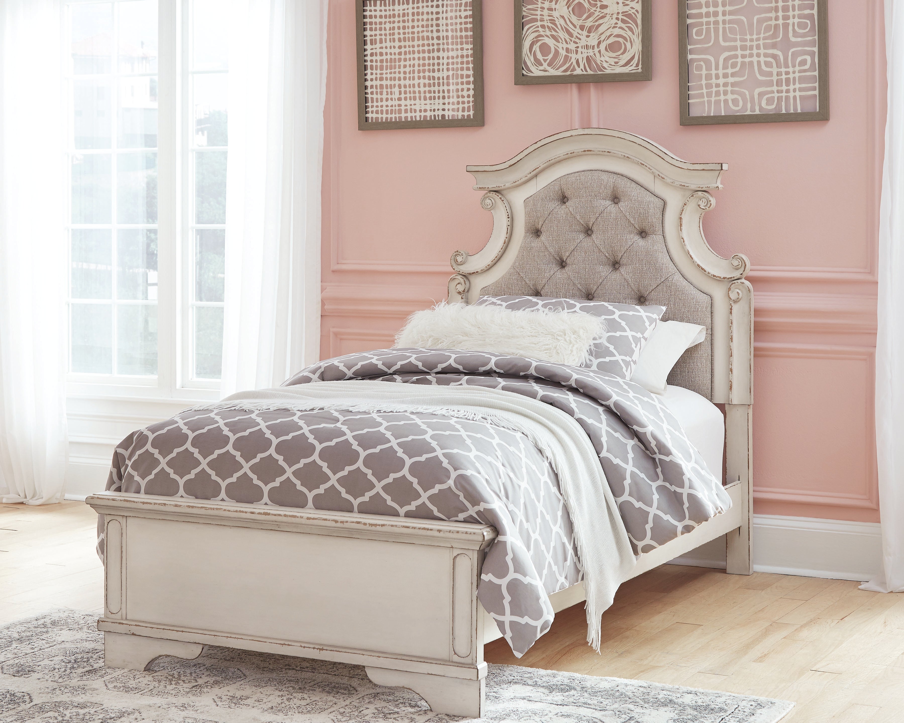 Prime Furniture - Ashley Furniture - Realyn Bedroom - Twin Panel Bed / Chipped White - B743B13