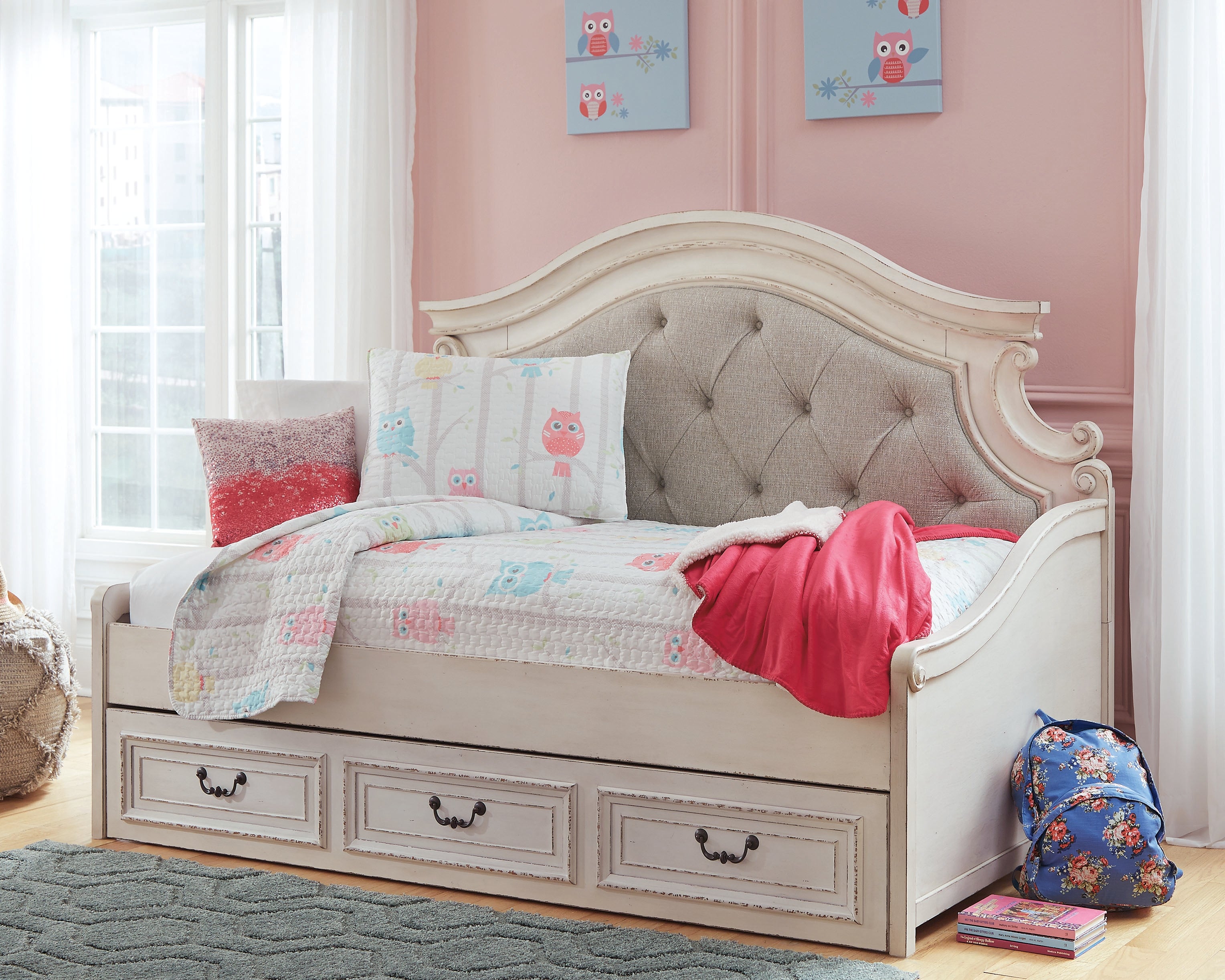 Prime Furniture - Ashley Furniture - Realyn Bedroom - Twin Day Bed with 1 Large Storage Drawer / Chipped White - B743B15