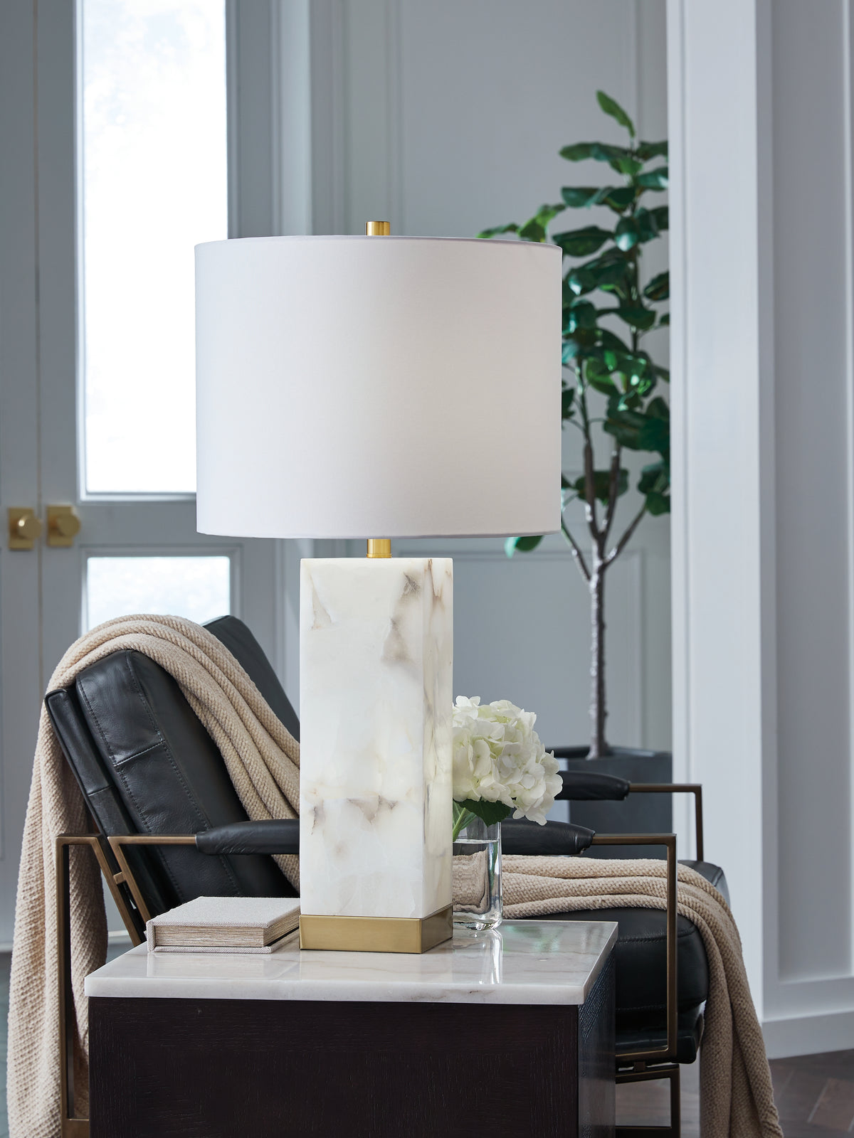 Prime Furniture - Ashley Furniture - Linderfield Lighting - Alabaster Table Lamp (1/CN) / White/Gold Finish - L429094