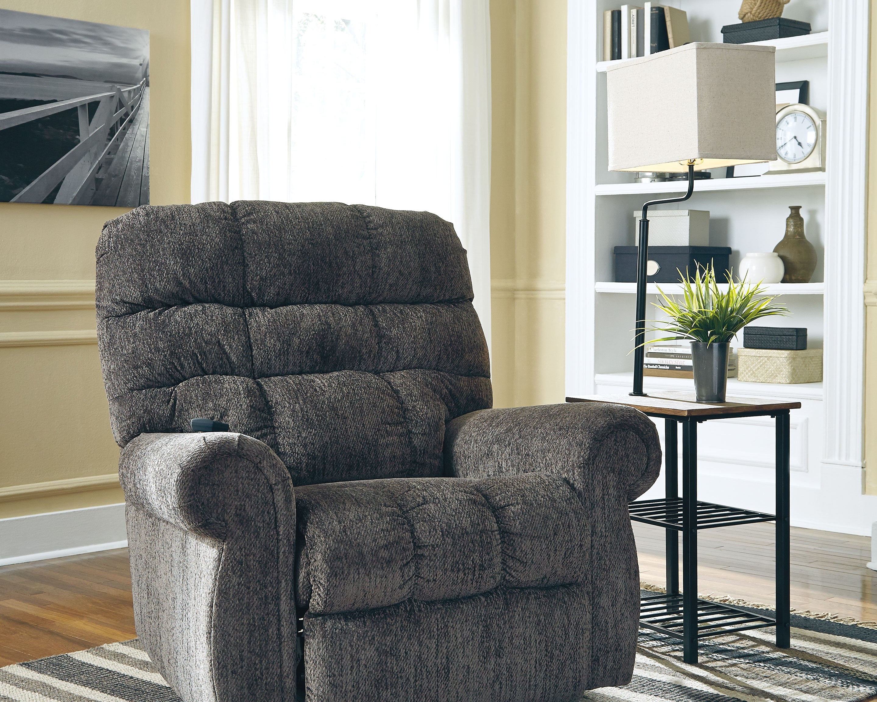 Prime Furniture - Ashley Furniture - Shianne Lighting - Metal Tray Lamp (1/CN) / Black - L734031