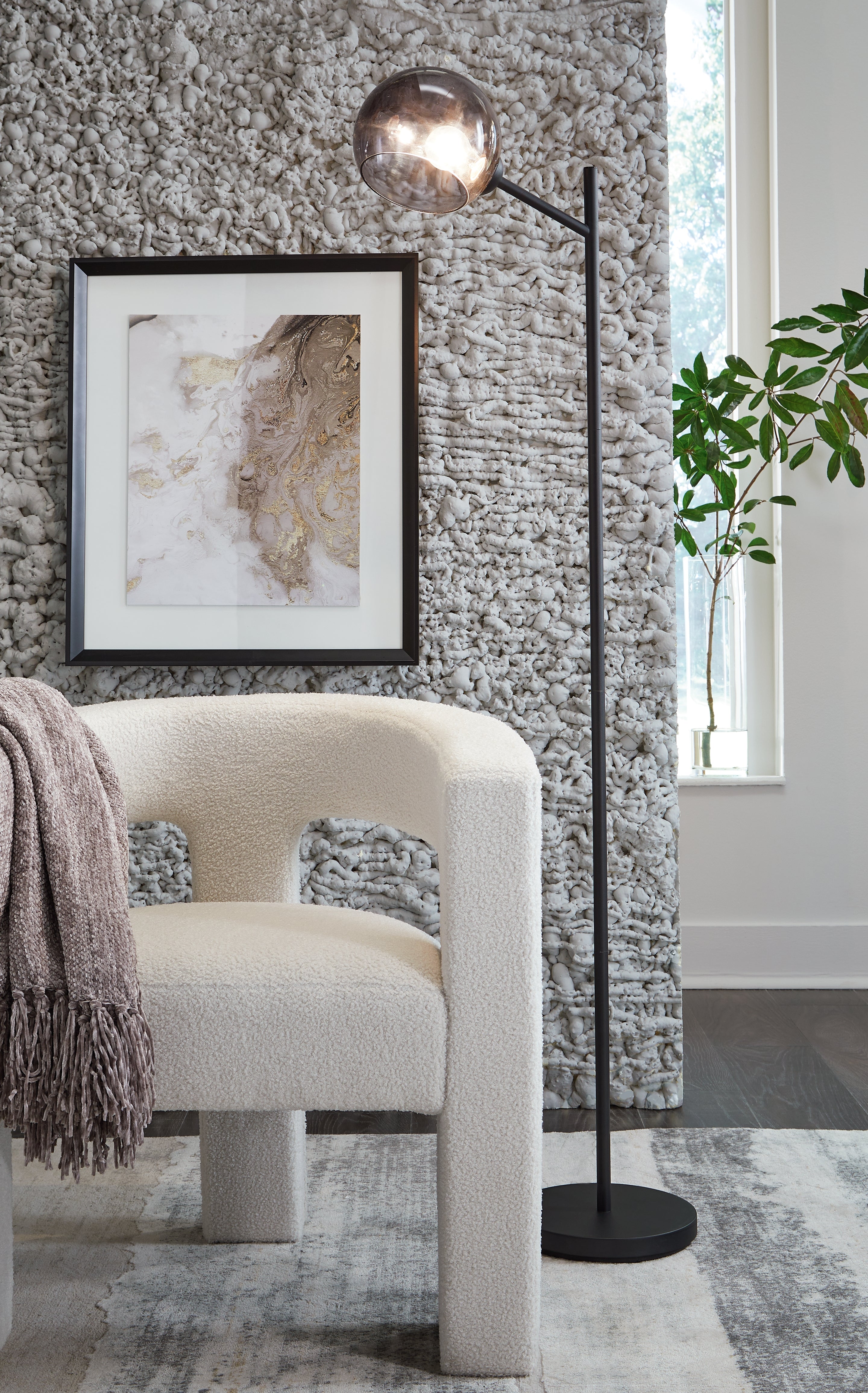 Prime Furniture - Ashley Furniture - Abanson Lighting - Metal Floor Lamp (1/CN) / Black - L734381