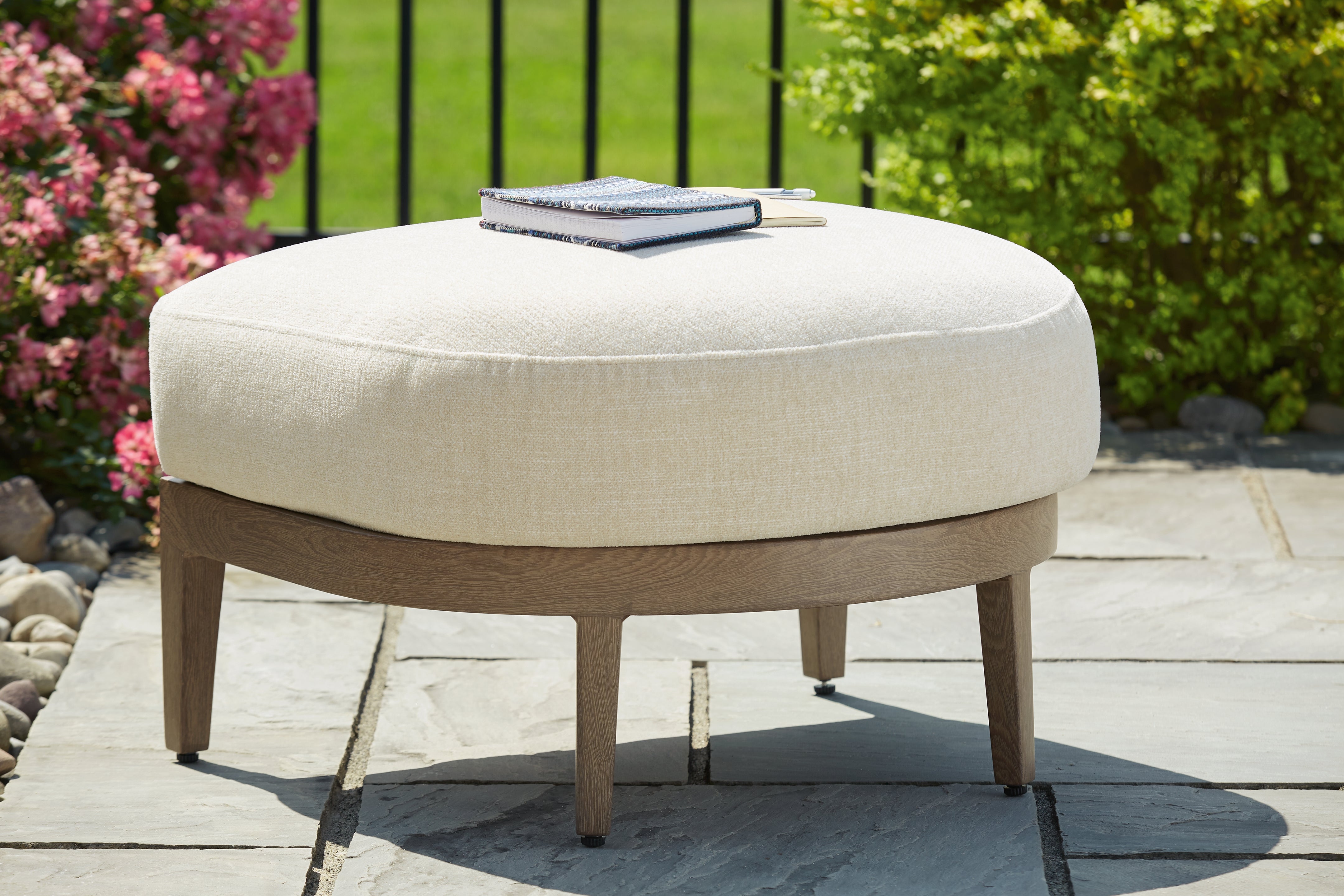 Prime Furniture - Ashley Furniture - Serene Bay Outdoor - Ottoman with Cushion / Dark Brown/White - P671-814