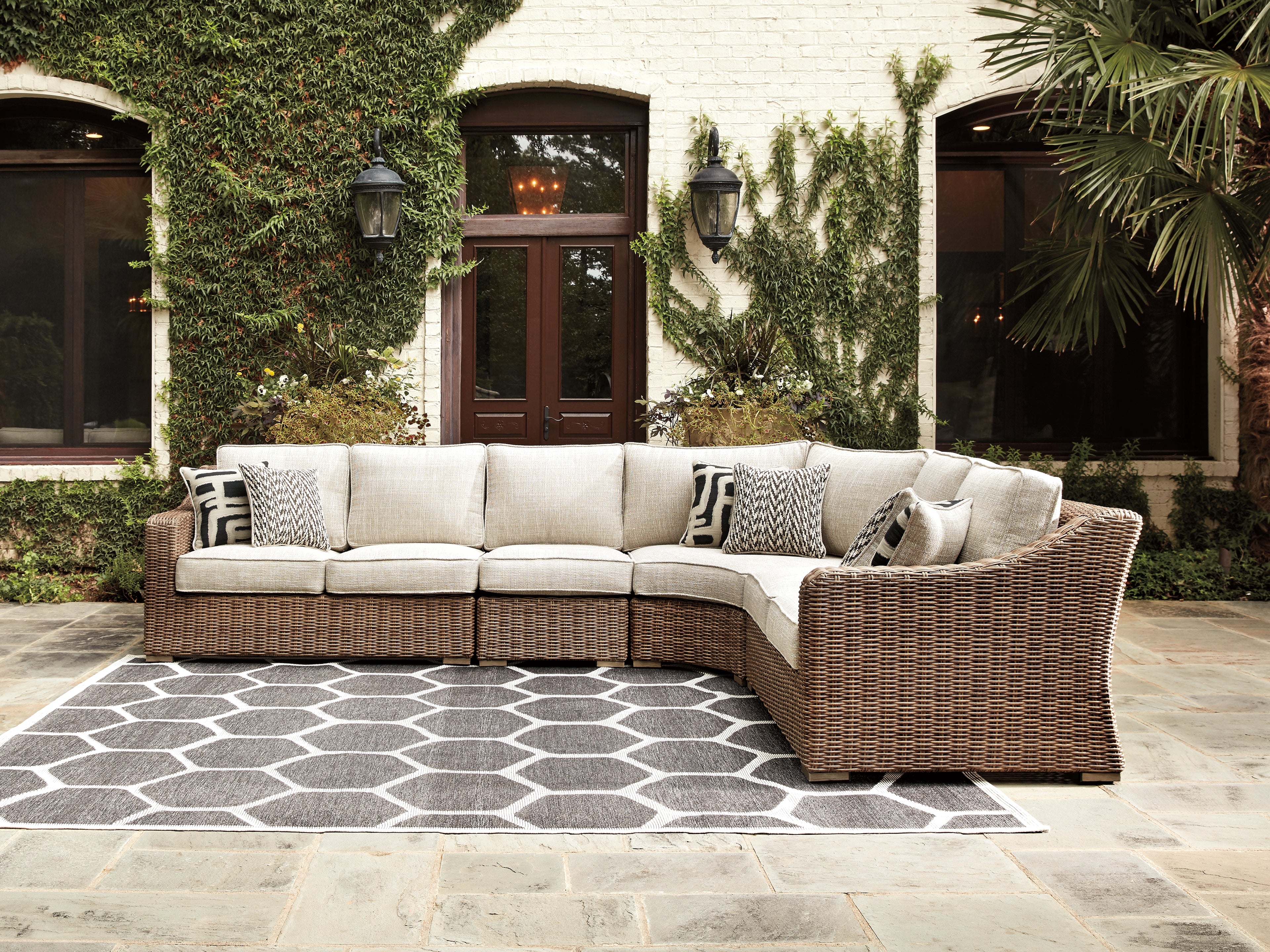 Prime Furniture - Ashley Furniture - Beachcroft Outdoor - 4-Piece Outdoor Seating Set / Beige - P791P7