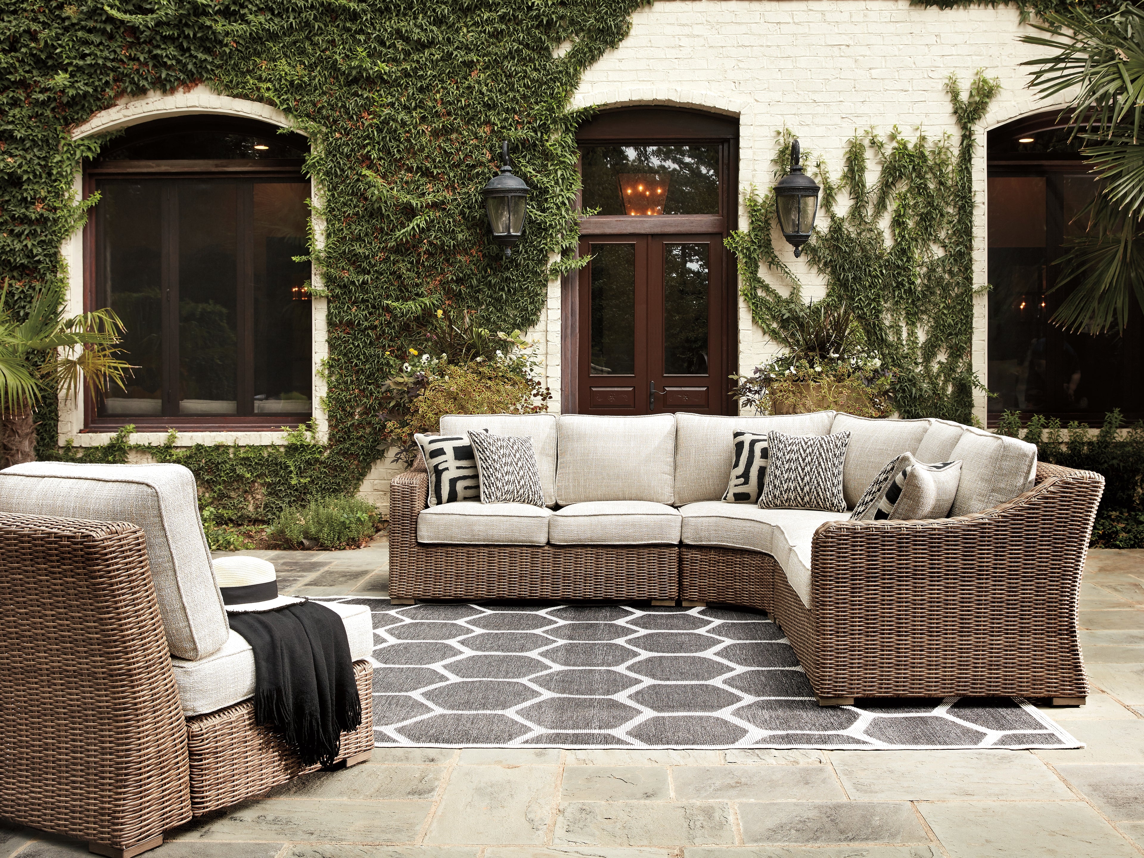 Prime Furniture - Ashley Furniture - Beachcroft Outdoor - 5-Piece Outdoor Seating Set / Beige - P791P8
