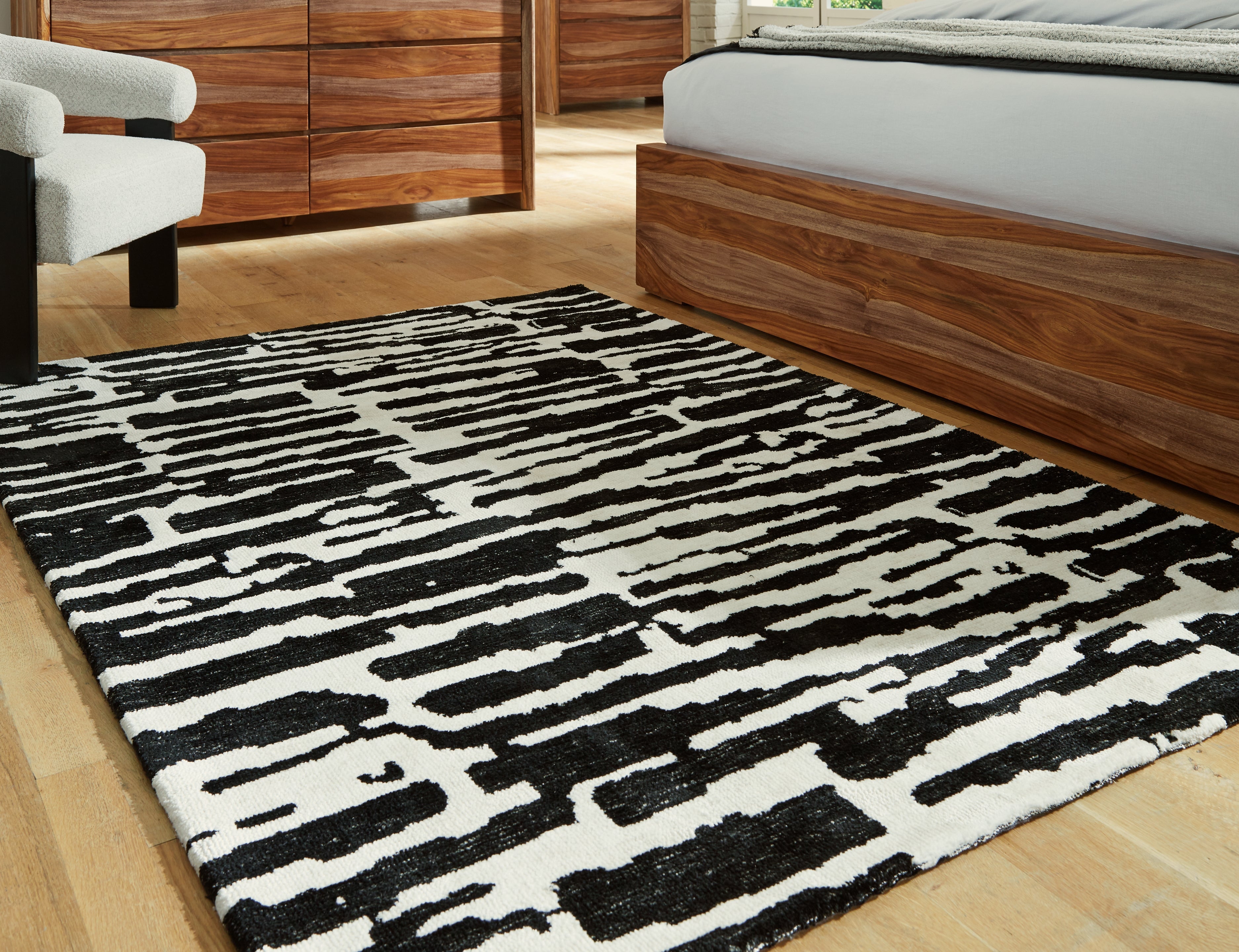 Prime Furniture - Ashley Furniture - Bramshaw Rug - 5' x 7' Rug / Black/Ivory - R406762