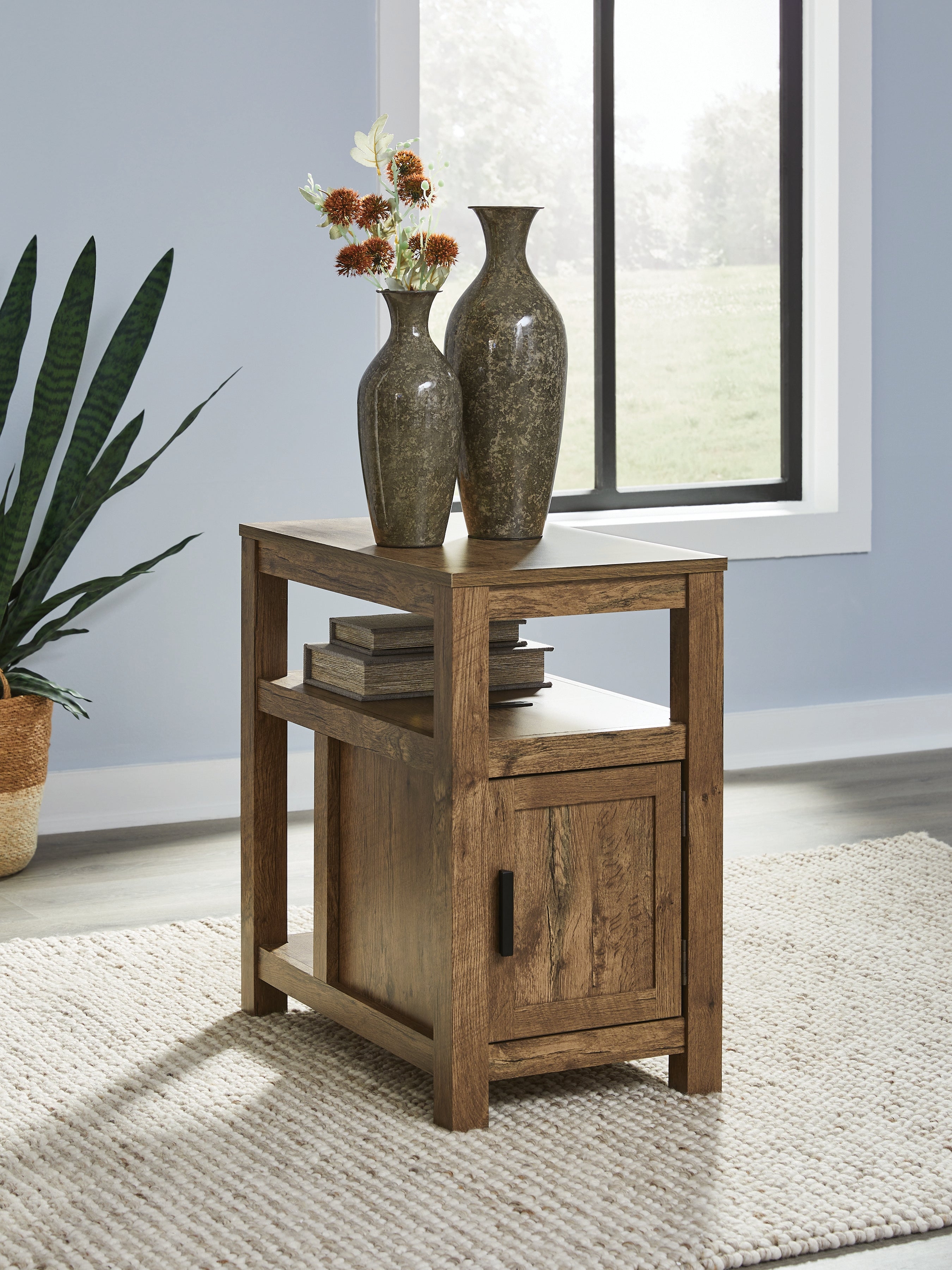 Prime Furniture - Ashley Furniture - Fendenmore Chairside End Table - Chair Side End Table / Brown - T190-117