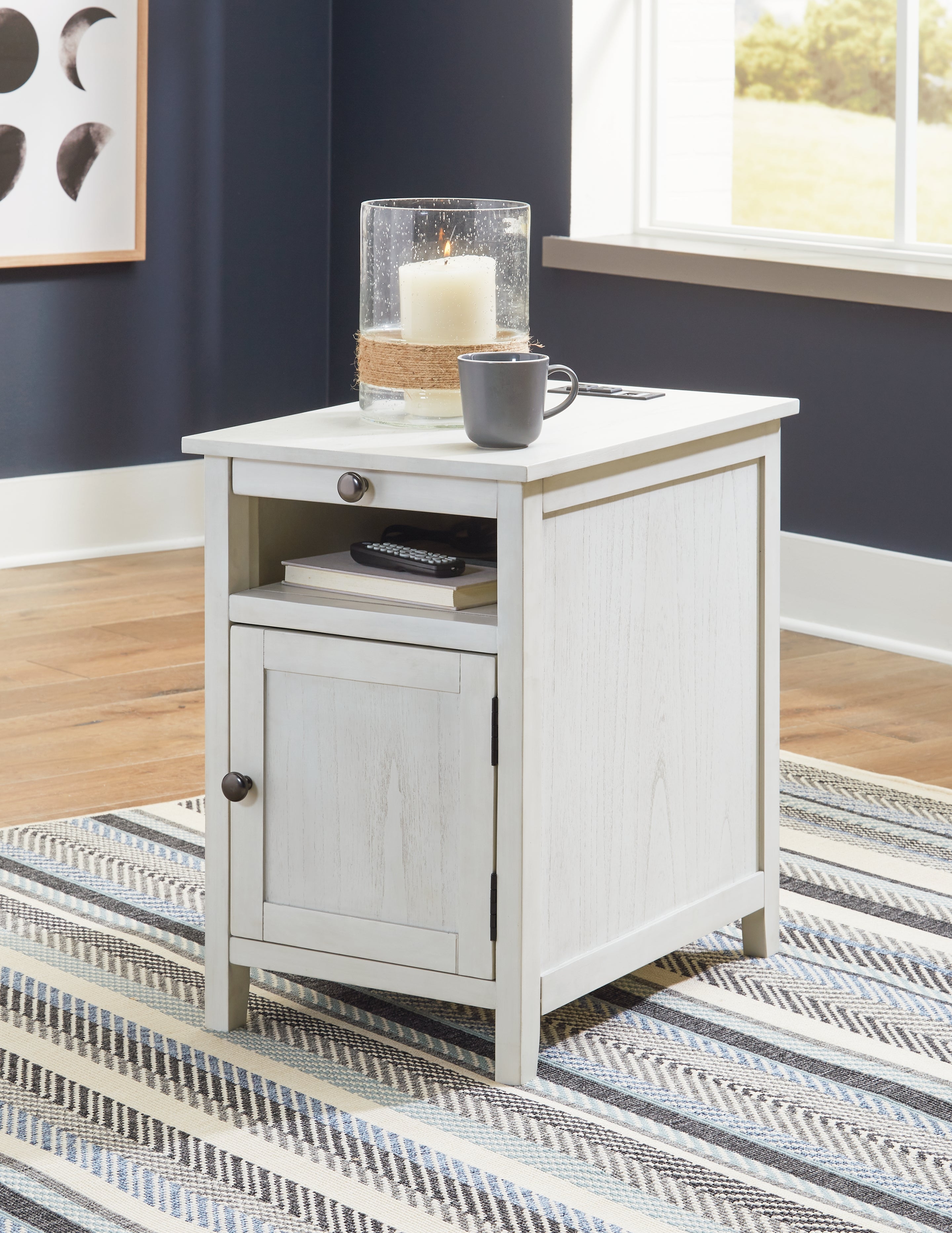 Prime Furniture - Ashley Furniture - Treytown Chairside End Table - Chair Side End Table / Antique White - T300-517
